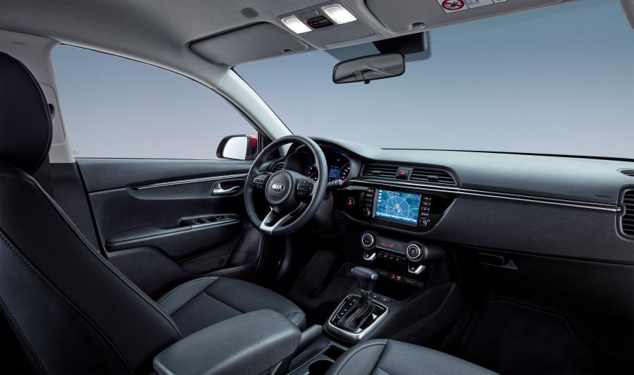 Интерьер Kia Rio (FB) 2017 года  (фото 3 из 32)